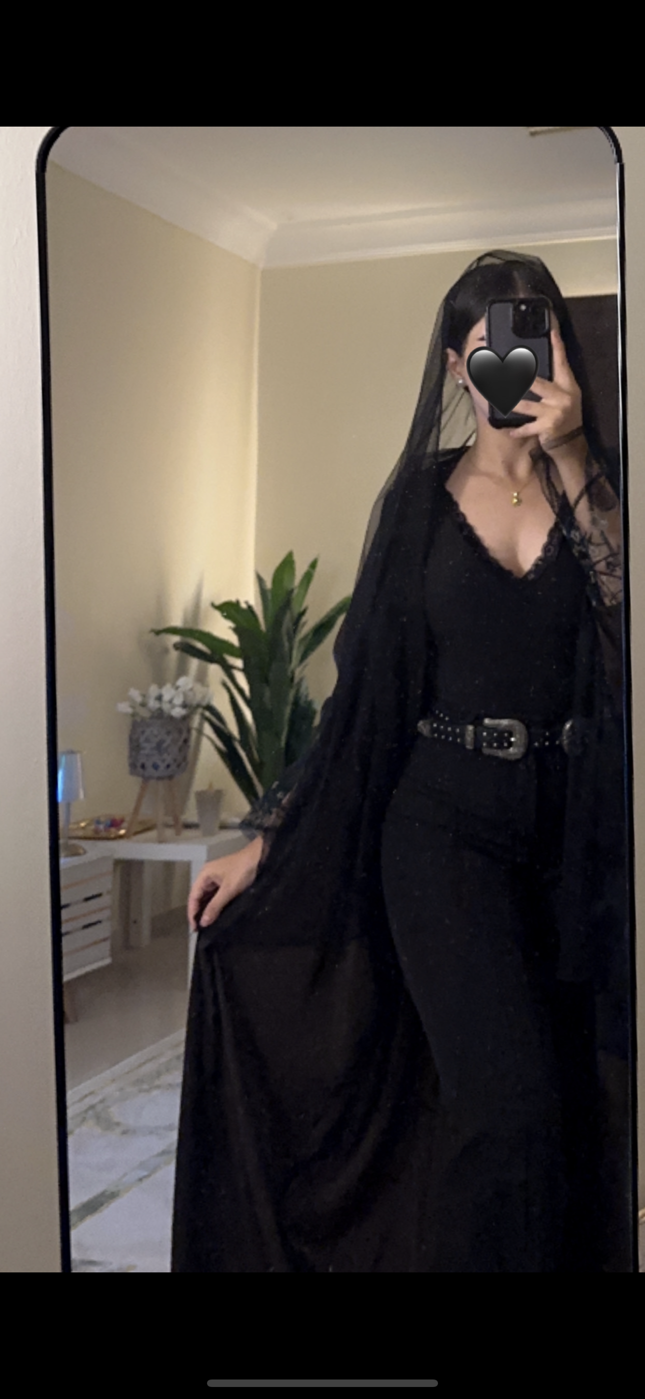 المودل / سارة منبهي