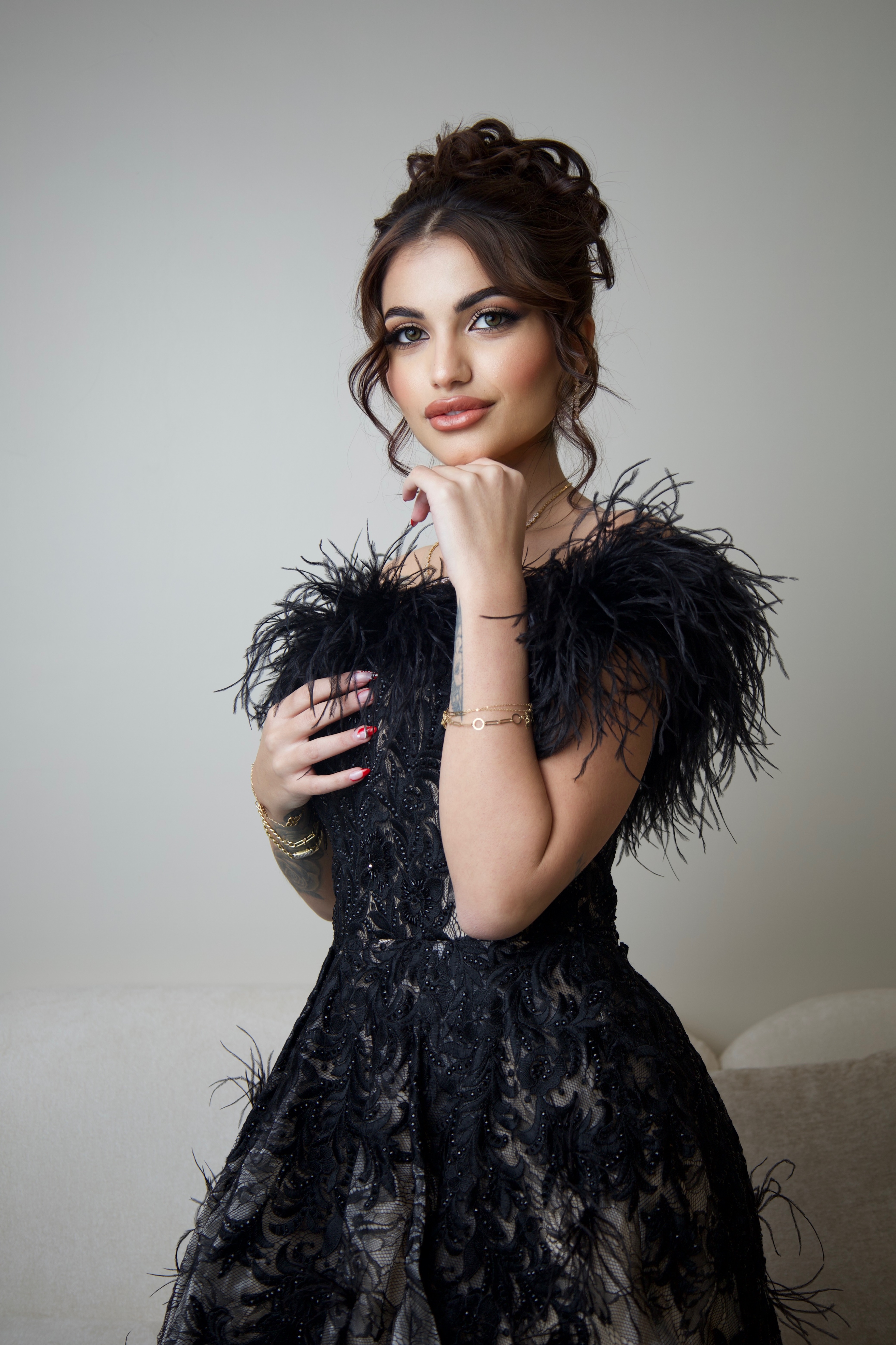 المودل / carla madi