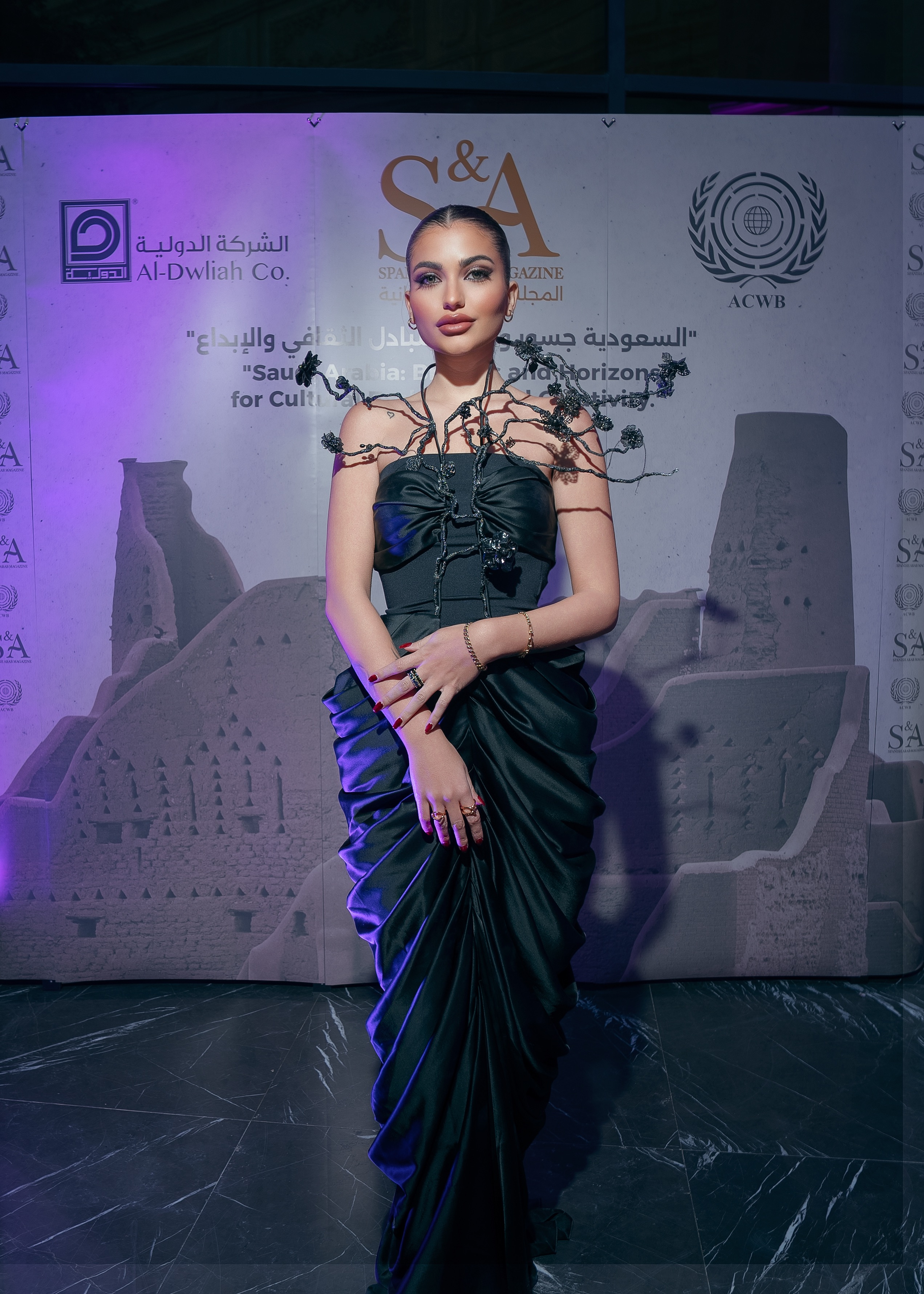 المودل / carla madi