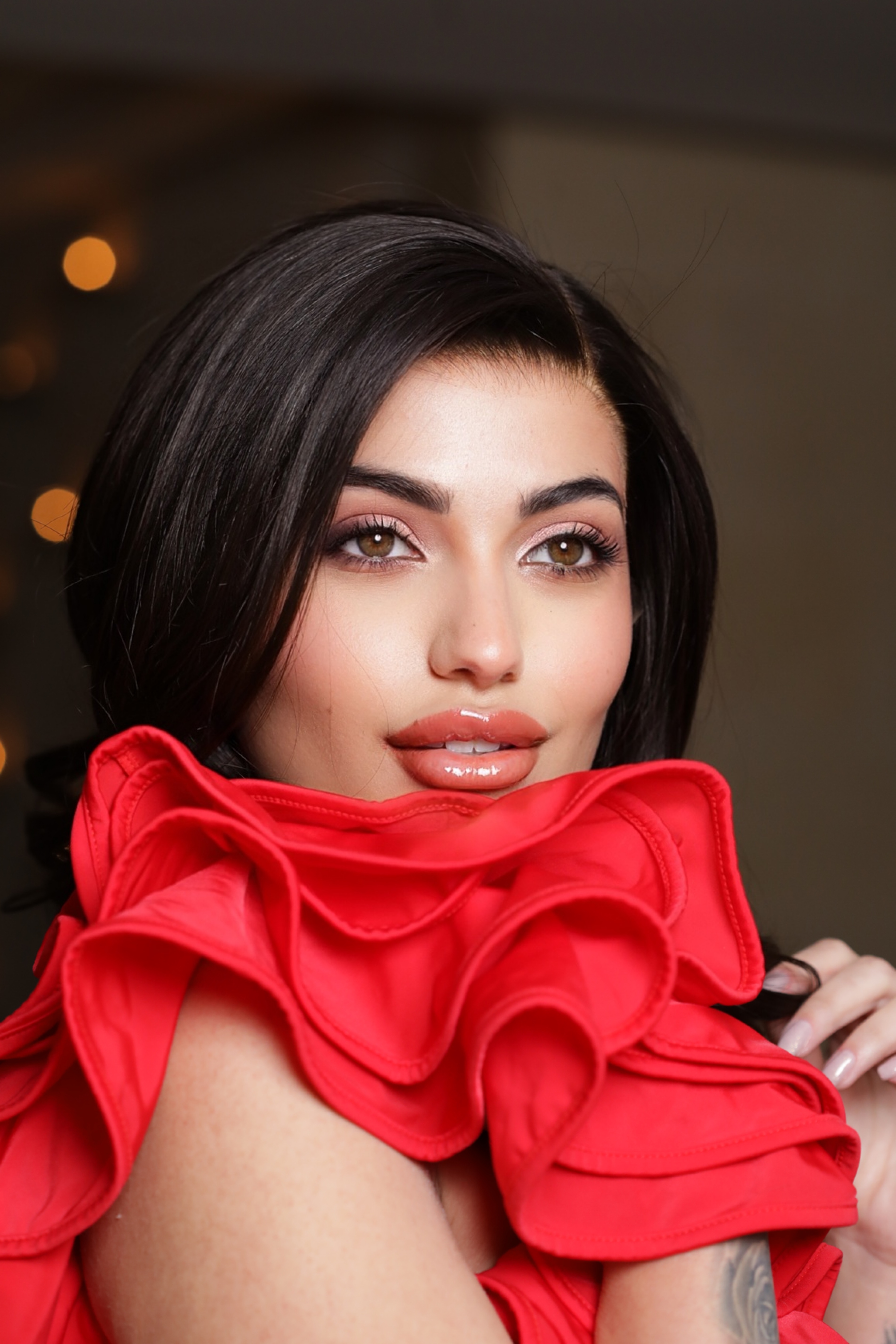 المودل / carla madi