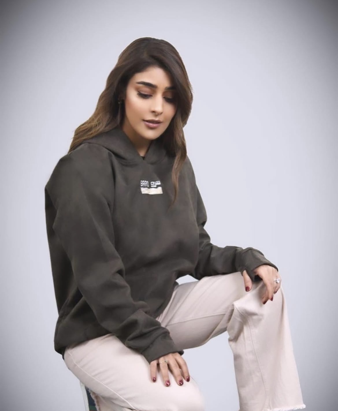 المودل / Sally .