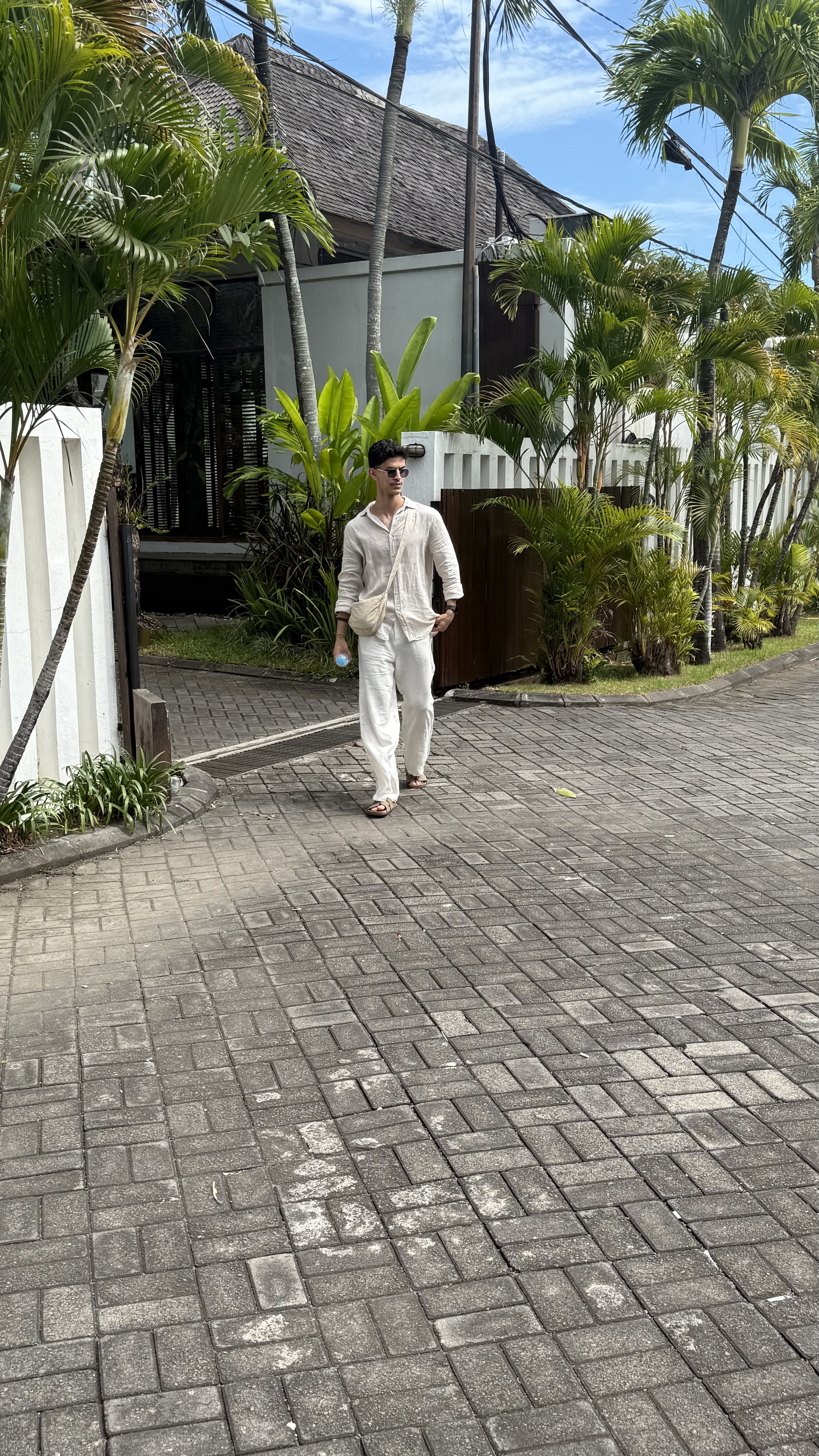 ../modelsfile/model_545_6861e141ba5d1.jpeg