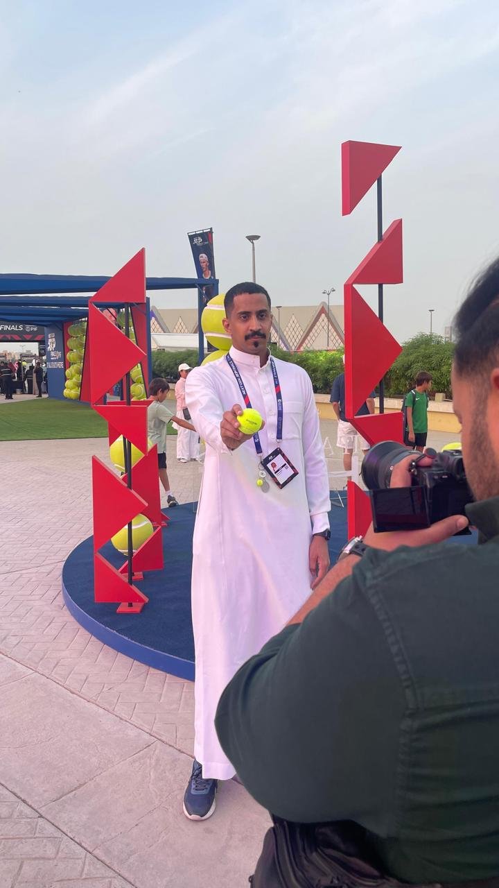 المودل / SALEM ALHADDAD