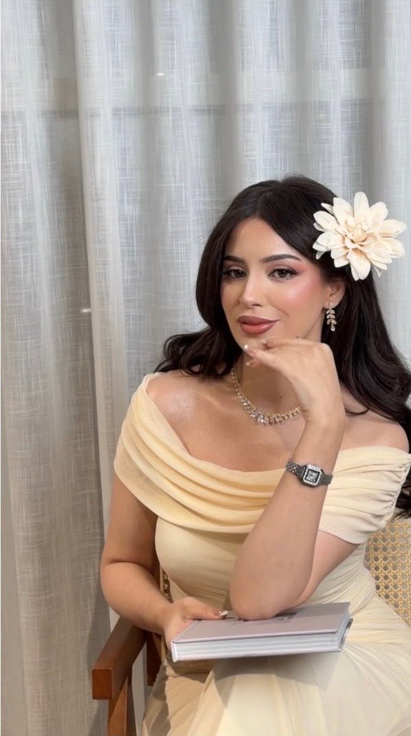 المودل / سارة منبهي