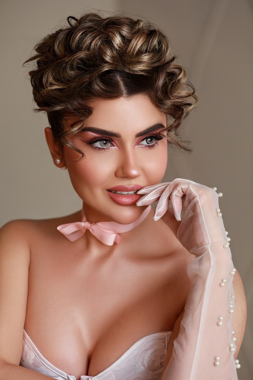المودل / Melek Duba